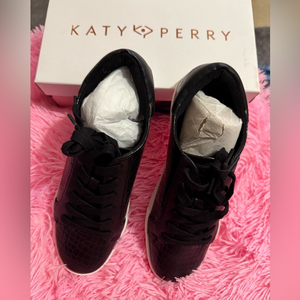 Katy Perry Collections Black Textured Sneakers